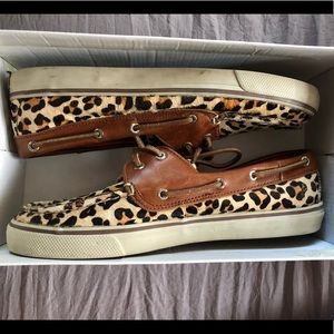 Bahama leapard print sperrys